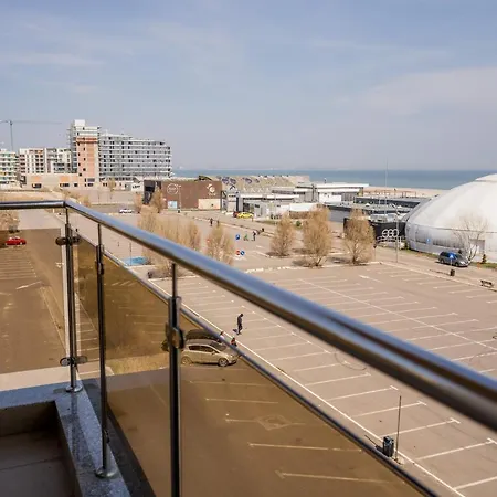Summerland Sea-View Luxury Apartment Mamaia Exterior photo