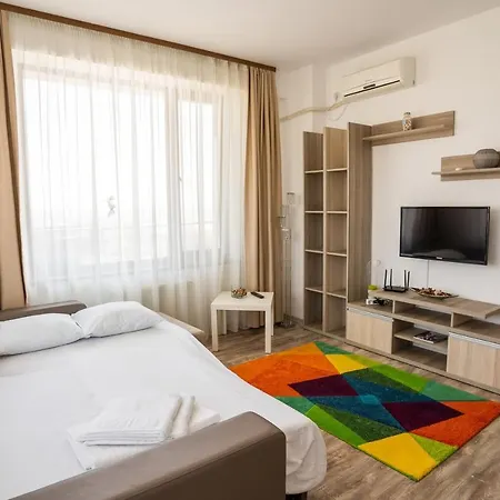 Summerland Sea-View Luxury Apartment Mamaia Exterior photo