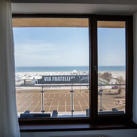 Summerland Sea-View Luxury Apartment Mamaia Exterior photo