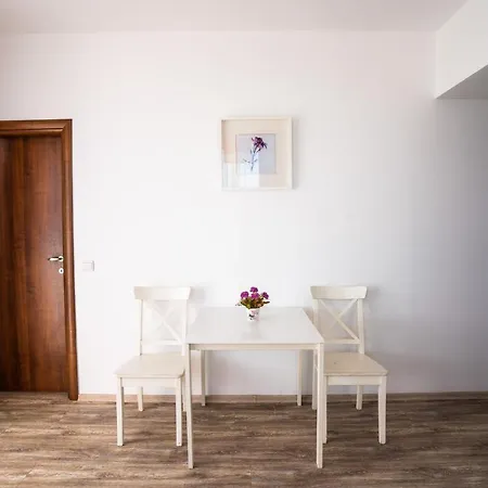 Summerland Sea-View Luxury Apartment Mamaia Exterior photo