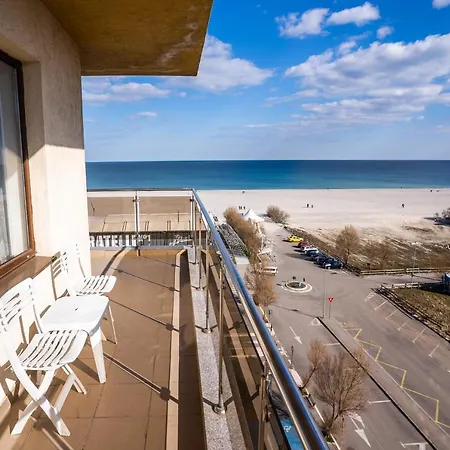 Summerland Sea-View Luxury Apartment Mamaia Exterior photo