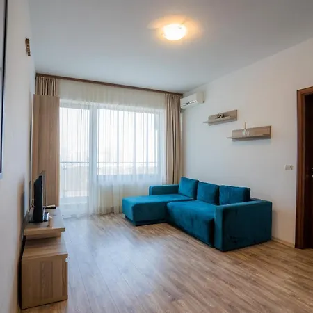 Summerland Sea-View Luxury Apartment Mamaia Exterior photo