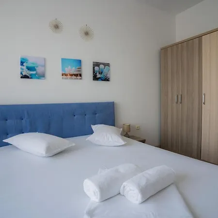 Summerland Sea-View Luxury Apartment Mamaia Exterior photo