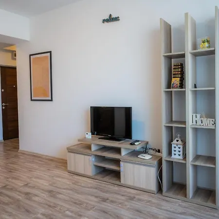 Summerland Sea-View Luxury Apartment Mamaia Exterior photo