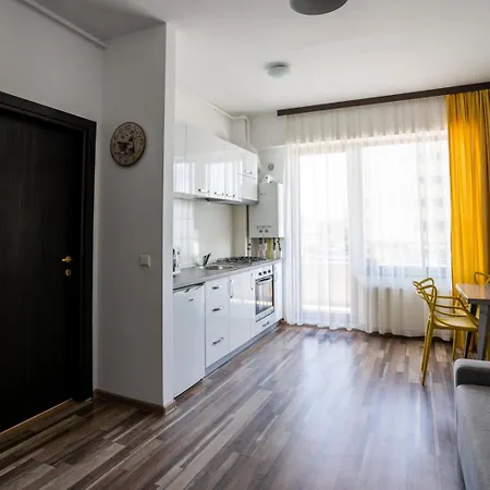 Summerland Sea-View Luxury Apartment Mamaia Exterior photo