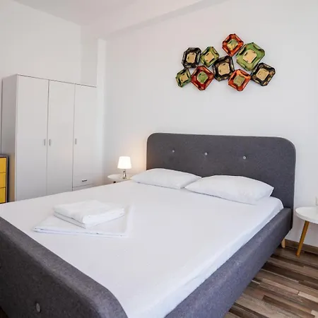 Summerland Sea-View Luxury Apartment Mamaia Exterior photo