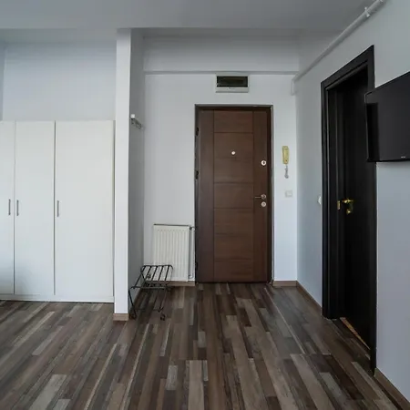 Summerland Sea-View Luxury Apartment Mamaia Exterior photo