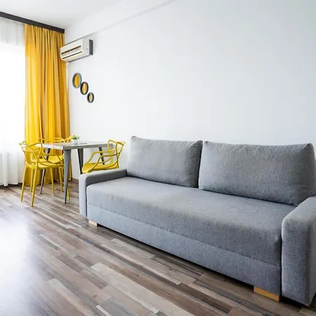 Summerland Sea-View Luxury Apartment Mamaia Exterior photo