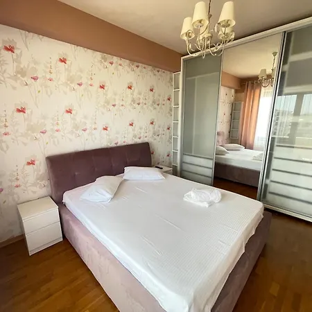 Summerland Sea-View Luxury Apartment Mamaia Exterior photo