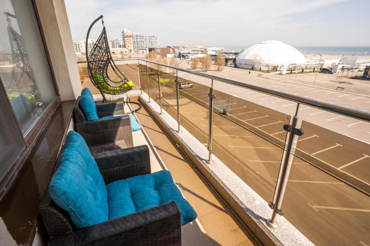 Summerland Sea-view Luxury Apartment
