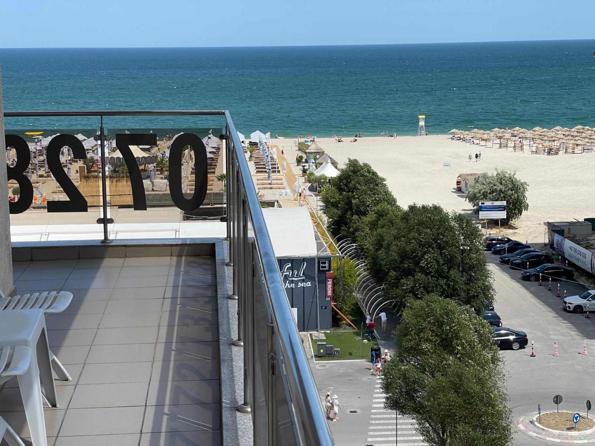 Summerland Sea-view Luxury Apartment