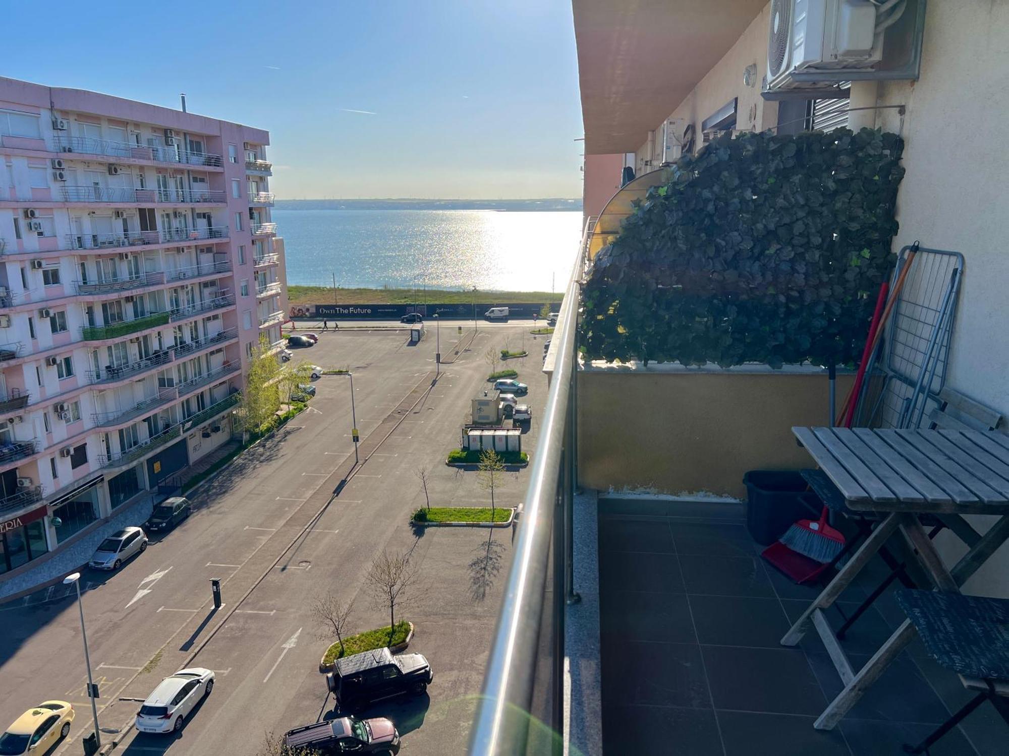 Summerland Sea-view Luxury