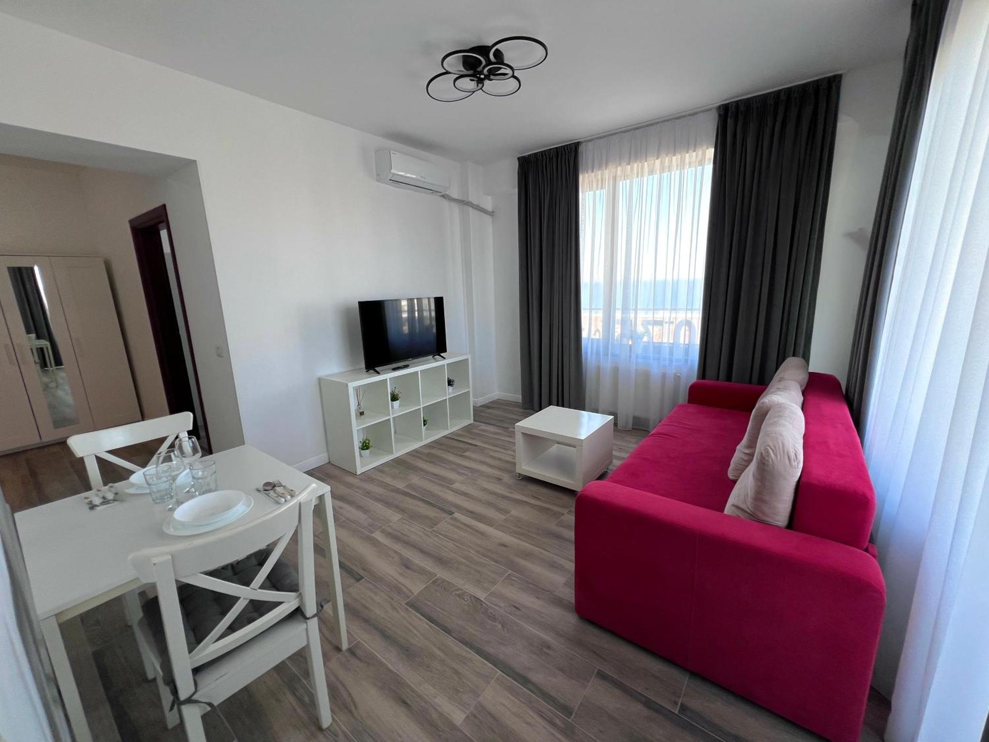 Summerland Sea-view Luxury Apartment Mamaia